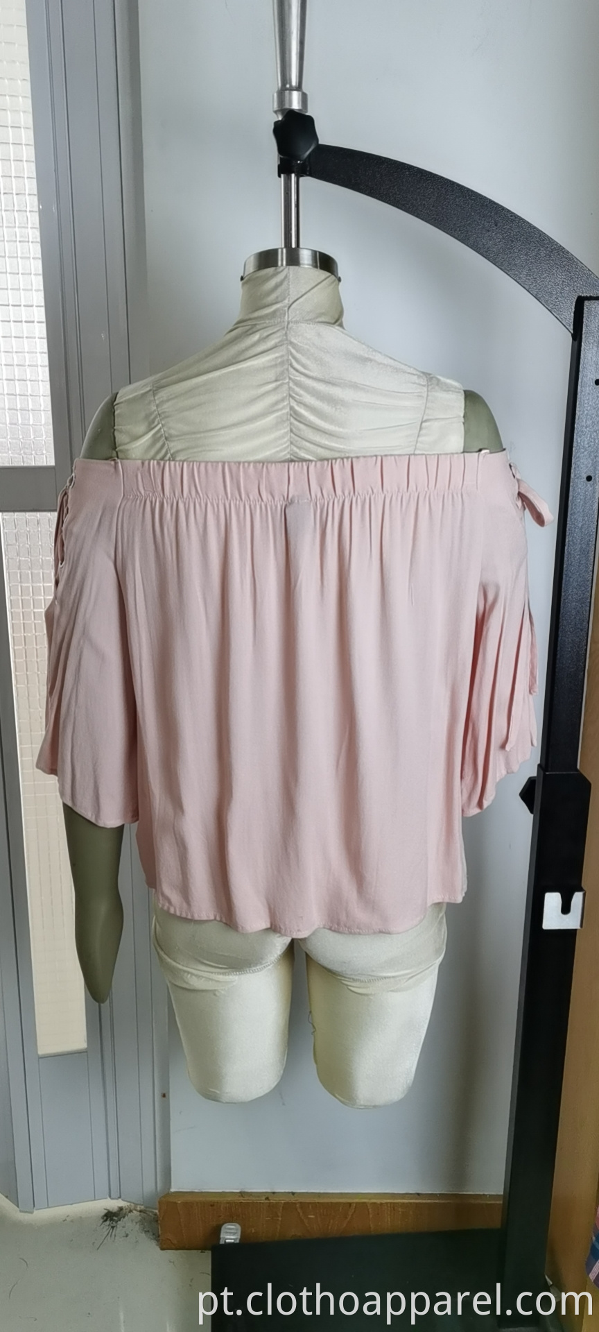 Wholesale Women's Pink Off Shoulder Top